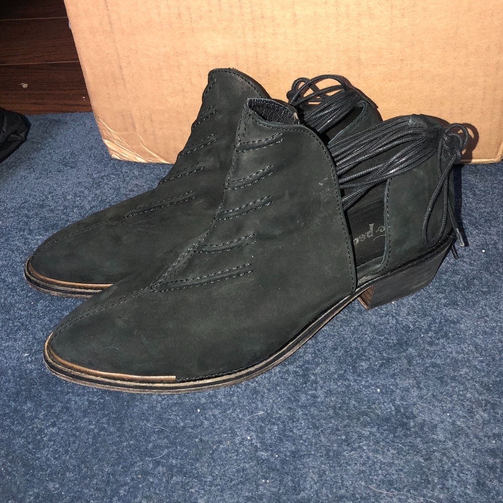 Free People western style black leather ankle